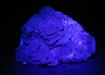 Fluoritas fluorescentes y piritas